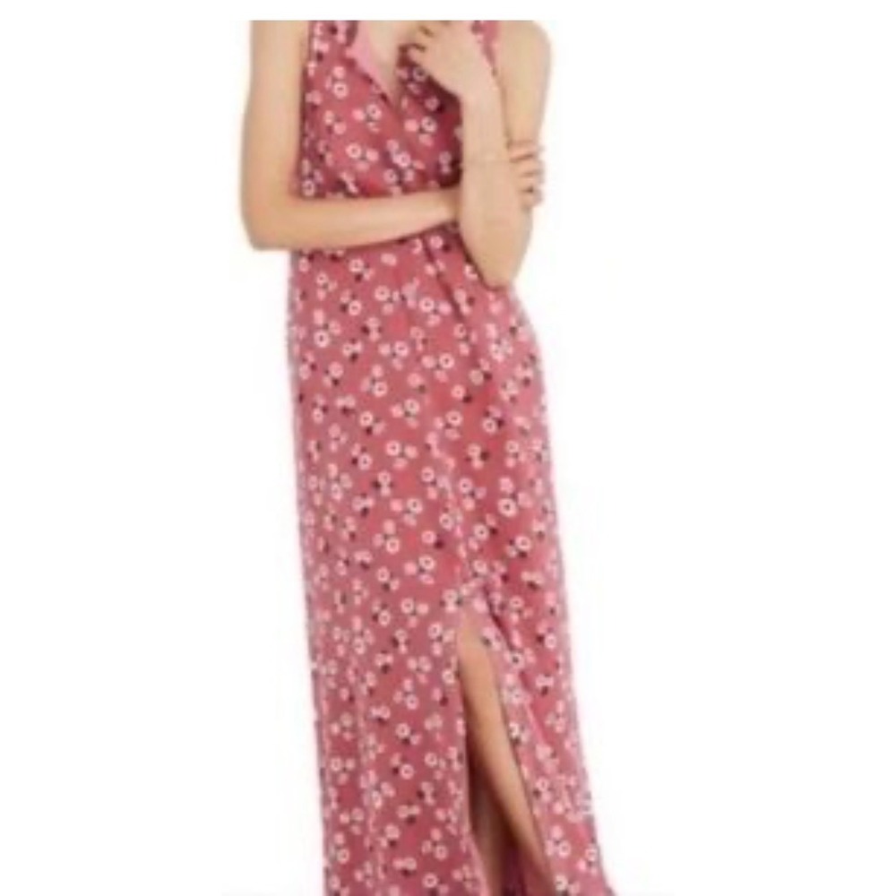 Madewell floral maxi dress features a mauve pink color daisy pattern medium.